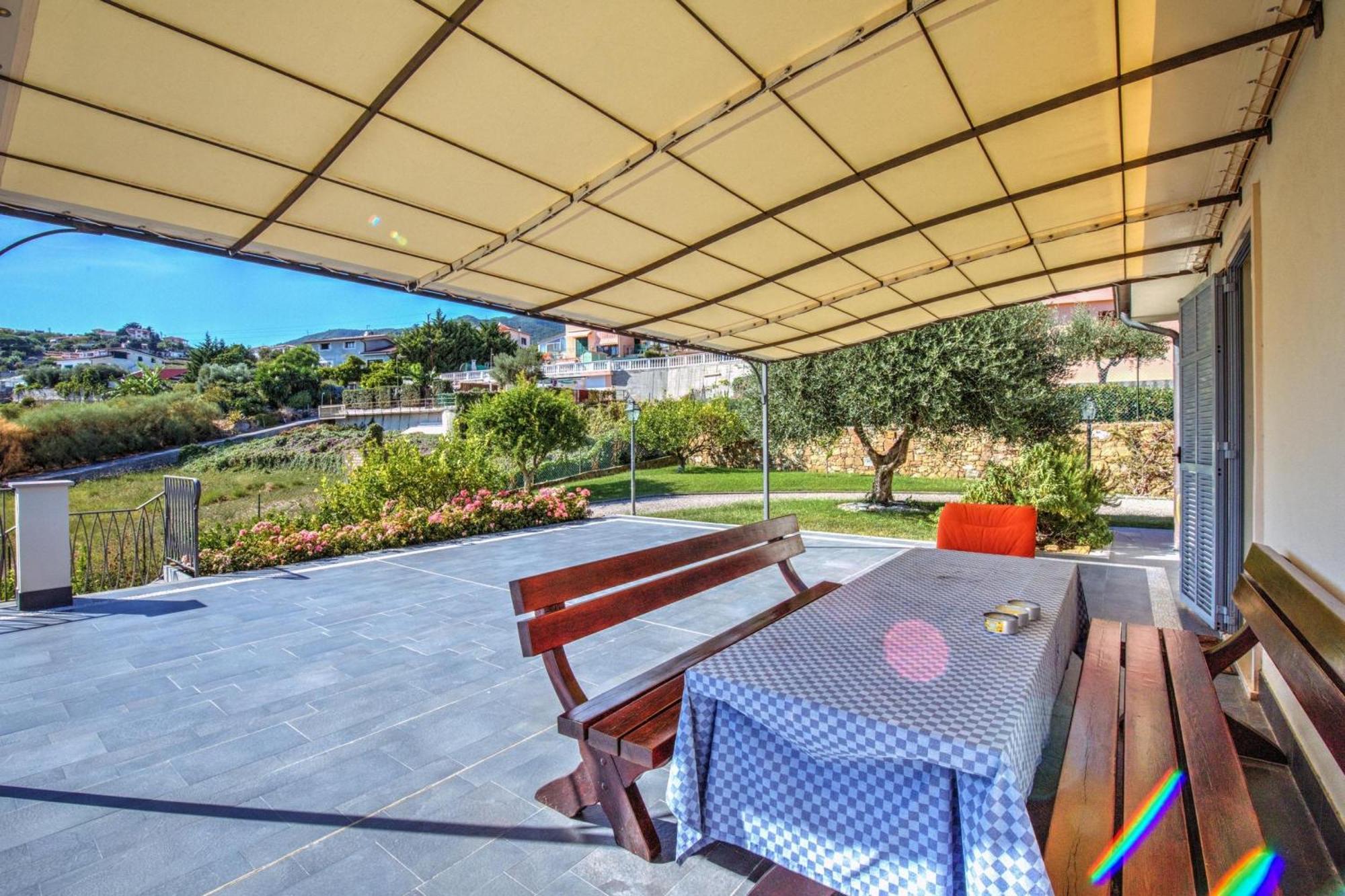 Villa Lucia Riviera Dei Fiori Pool - Happy Rentals Sanremo Ngoại thất bức ảnh